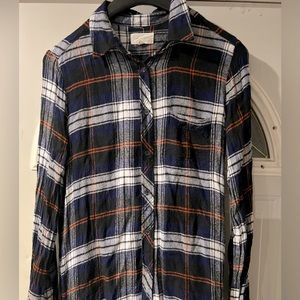 Women’s button up flannel shirt